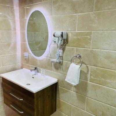 Rumgmagicnights Bathroom 1